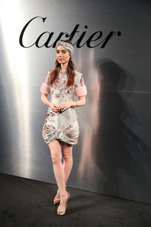 Lily Collins feet photo thumbnail