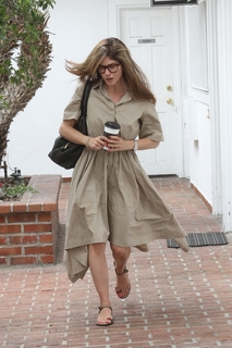 Selma Blair feet photo thumbnail