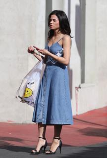 Jenna Dewan feet photo thumbnail