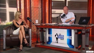 Arielle Kebbel feet photo thumbnail
