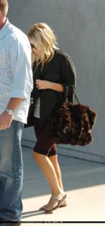 Ashley Olsen feet photo thumbnail