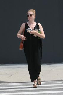 Amy Adams feet photo thumbnail