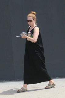 Amy Adams feet photo thumbnail