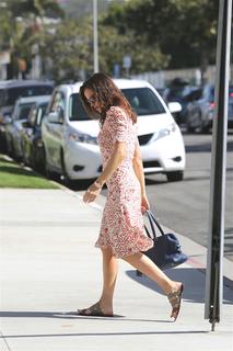 Jennifer Garner feet photo thumbnail