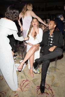 Chrissy Teigen feet photo thumbnail