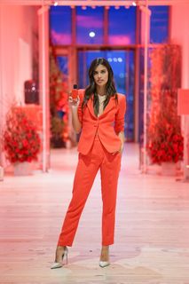 Sara Sampaio feet photo thumbnail