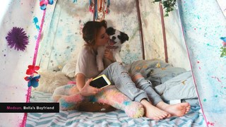 Bella Thorne feet photo thumbnail