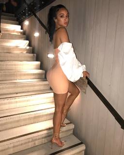 Draya Michele feet photo thumbnail