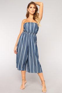 Kara Del Toro feet photo thumbnail