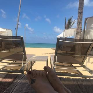 Melissa Joan Hart feet photo thumbnail