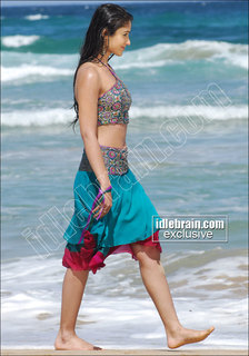 Ileana D'Cruz feet photo thumbnail