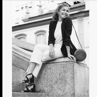 Grazi Massafera feet photo thumbnail