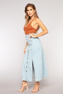 Kara Del Toro feet photo thumbnail