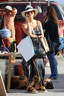 Nicole Scherzinger feet photo thumbnail