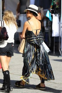 Nicole Scherzinger feet photo thumbnail