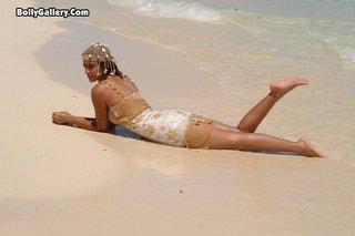 Ileana D'Cruz feet photo thumbnail