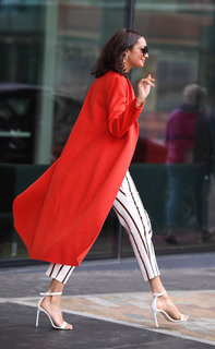 Alesha Dixon feet photo thumbnail