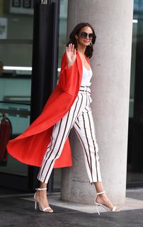 Alesha Dixon feet photo thumbnail