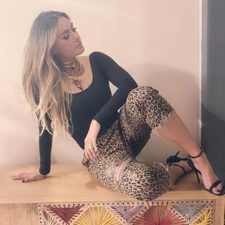 Galilea Montijo feet photo thumbnail