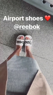 Paige VanZant feet photo thumbnail