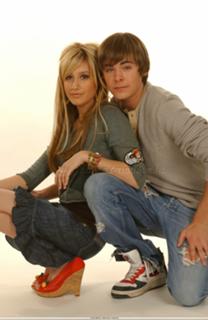 Ashley Tisdale feet photo thumbnail