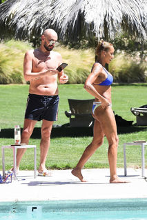 Mel B feet photo thumbnail