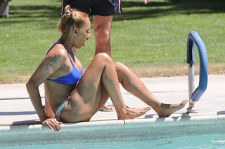 Mel B feet photo thumbnail