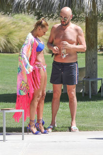 Mel B feet photo thumbnail