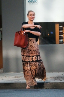 Cameron Diaz feet photo thumbnail