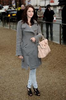 Kaya Scodelario feet photo thumbnail