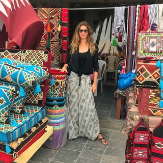 Gisele Bündchen feet photo thumbnail