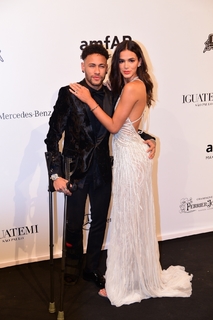 Bruna Marquezine feet photo thumbnail