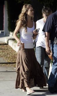 Jessica Alba feet photo thumbnail