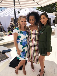 Reese Witherspoon feet photo thumbnail