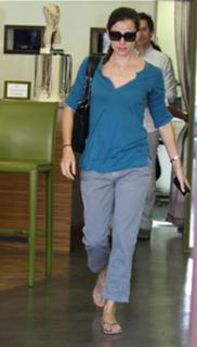 Jennifer Garner feet photo thumbnail