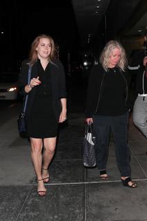 Amy Adams feet photo thumbnail