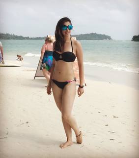 Raai Laxmi feet photo thumbnail