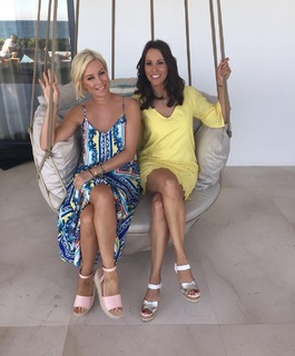 Denise Van Outen feet photo thumbnail