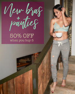 Nikki Garcia feet photo thumbnail