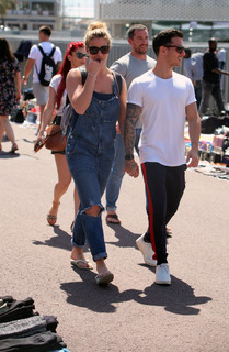 Gemma Atkinson feet photo thumbnail