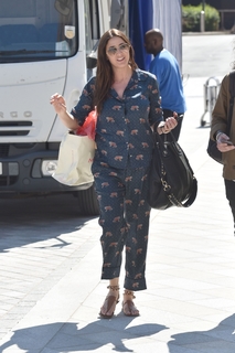 Lisa Snowdon feet photo thumbnail