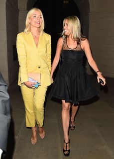 Holly Willoughby feet photo thumbnail