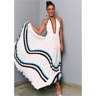 Juliana Paes feet photo thumbnail