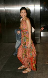 Jamie-Lynn Sigler feet photo thumbnail
