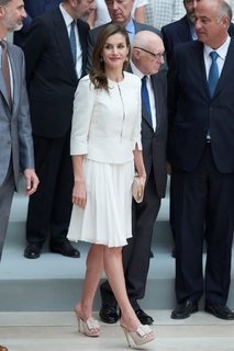 Queen Letizia of Spain feet photo thumbnail