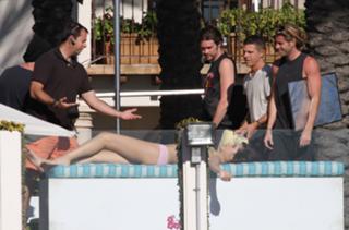 Adriana Lima feet photo thumbnail