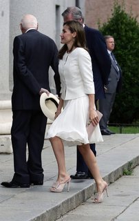Queen Letizia of Spain feet photo thumbnail