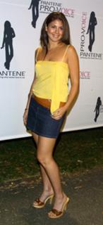 Jamie-Lynn Sigler feet photo thumbnail