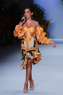 Anitta feet photo thumbnail