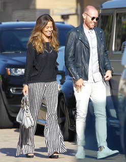 Brooke Burke feet photo thumbnail